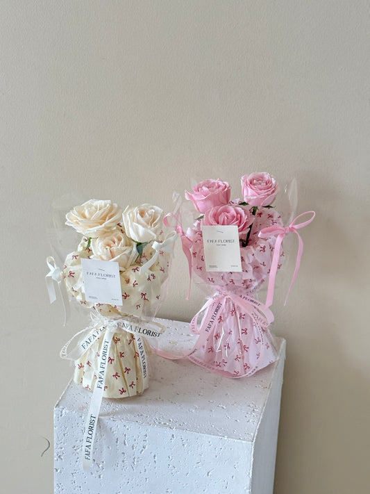 Petite Ribbon Rose