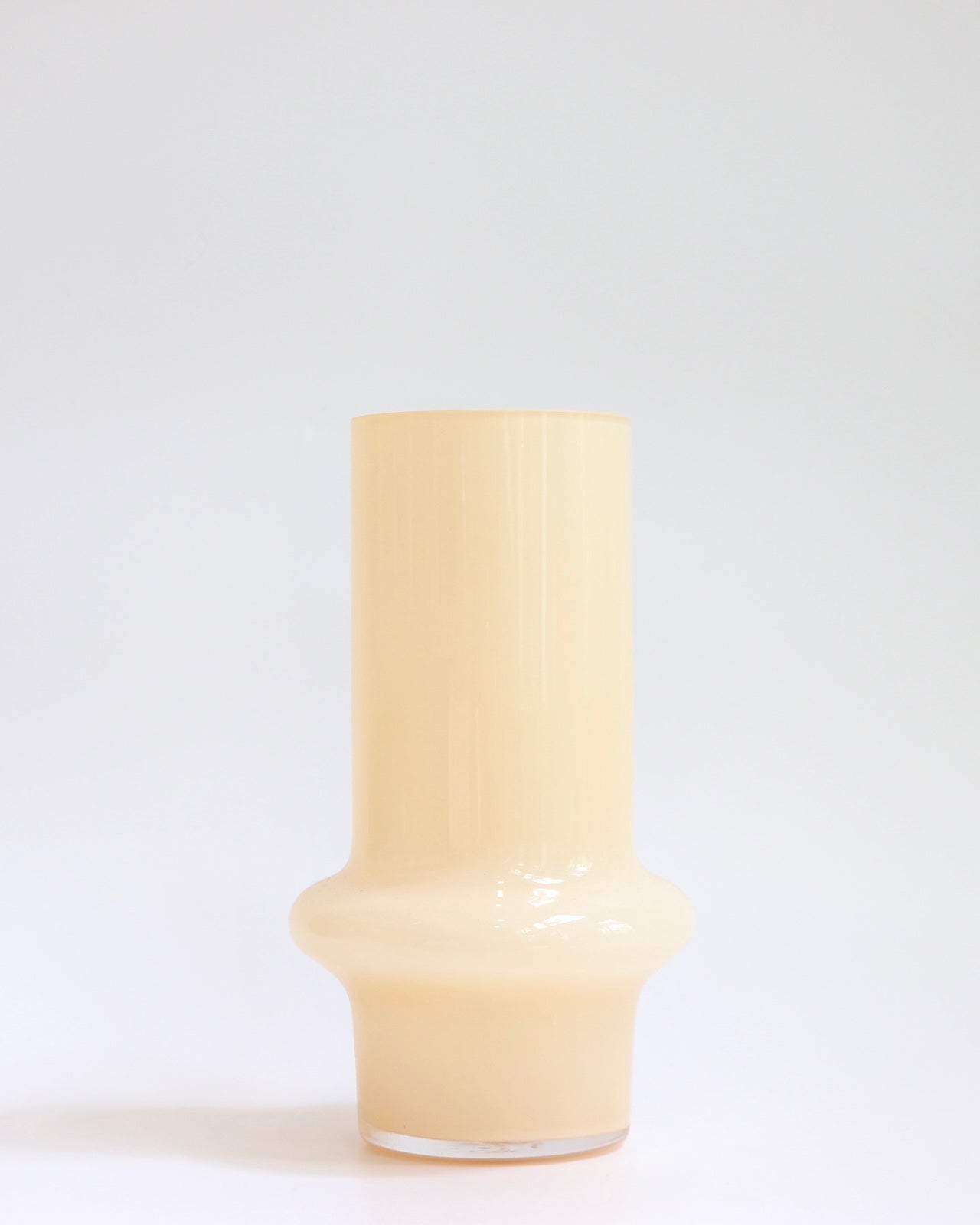 Cream Yellow Vase Vol.10