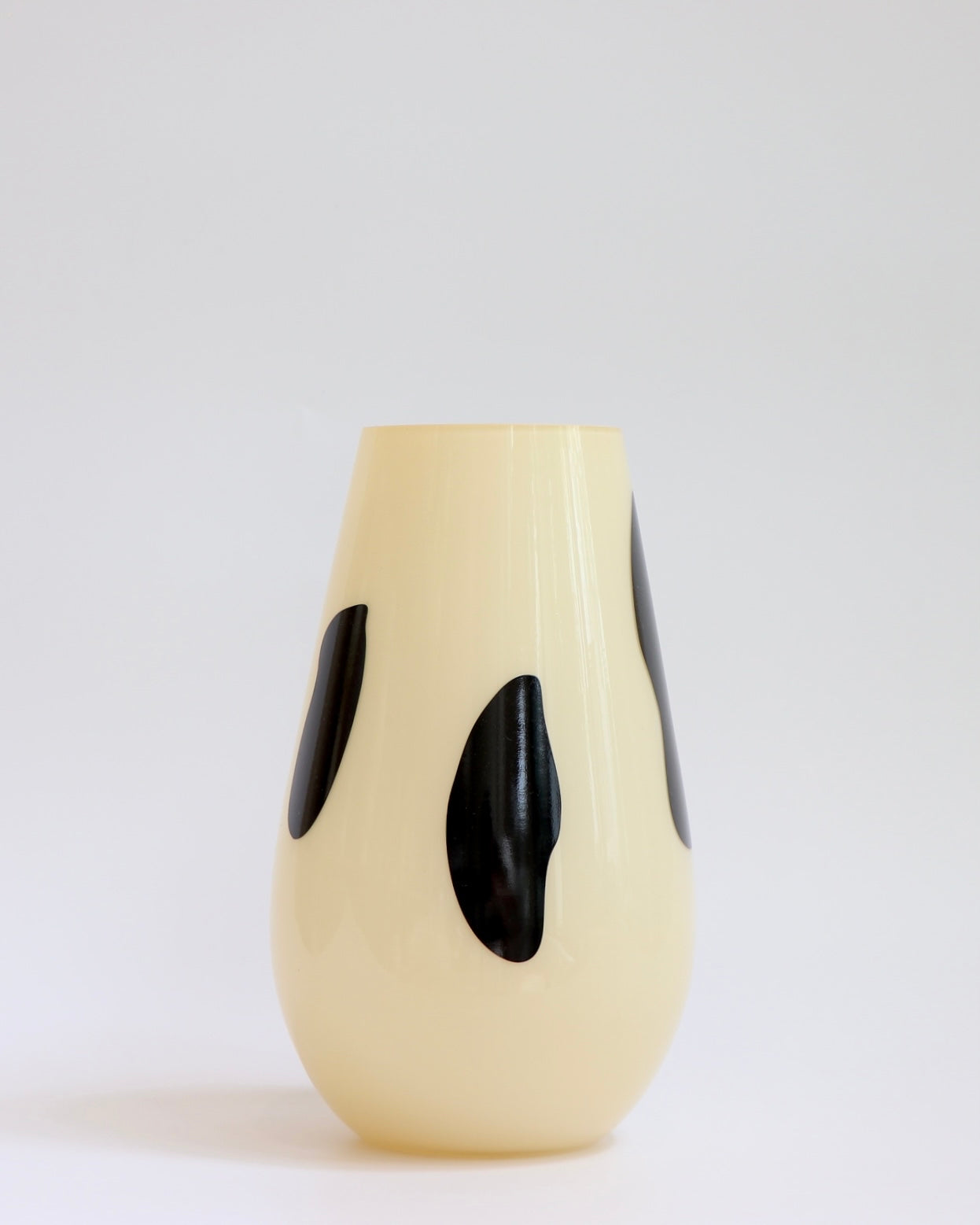 Cream Yellow Vase Vol.11