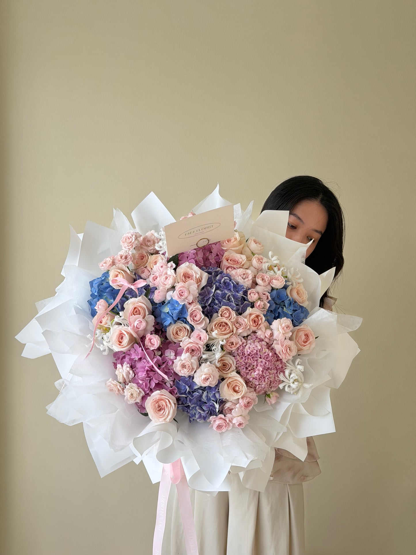 Colorful Hydrangea & Mini Rose