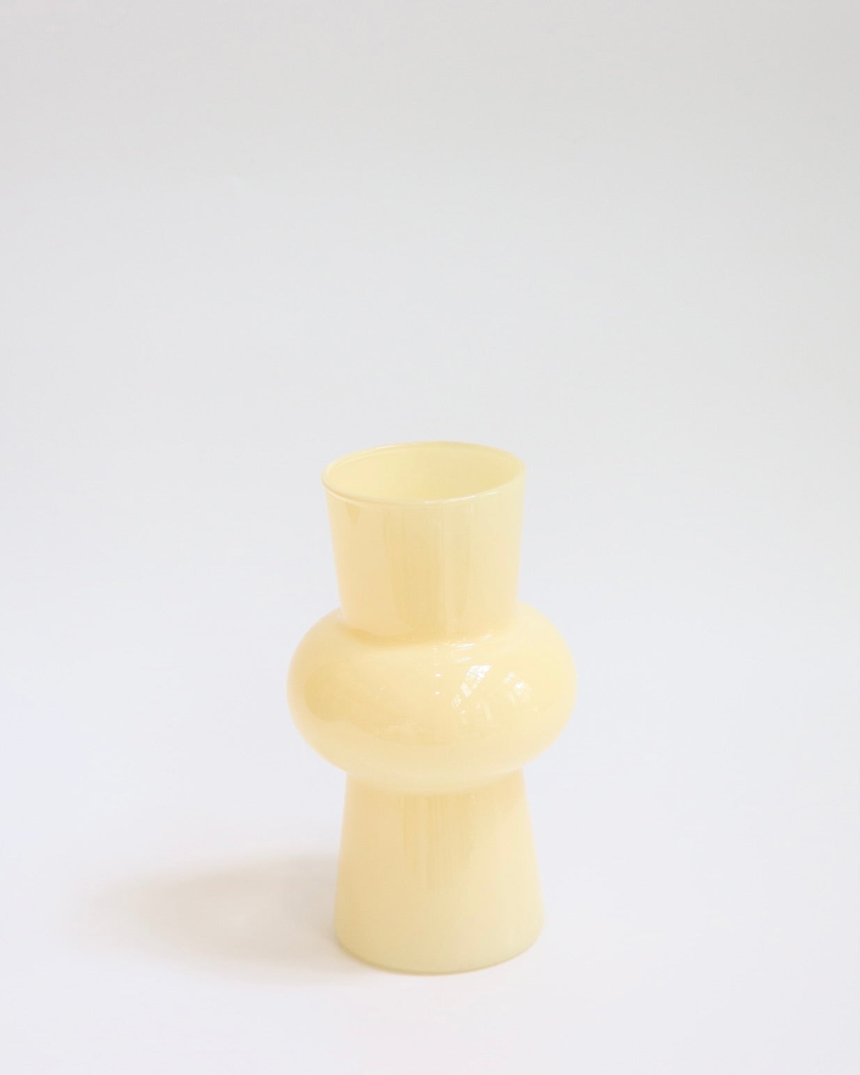Cream Yellow Vase Vol.5