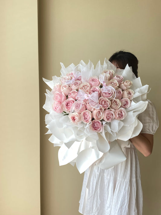 Soft Pink Rose ( Heart )