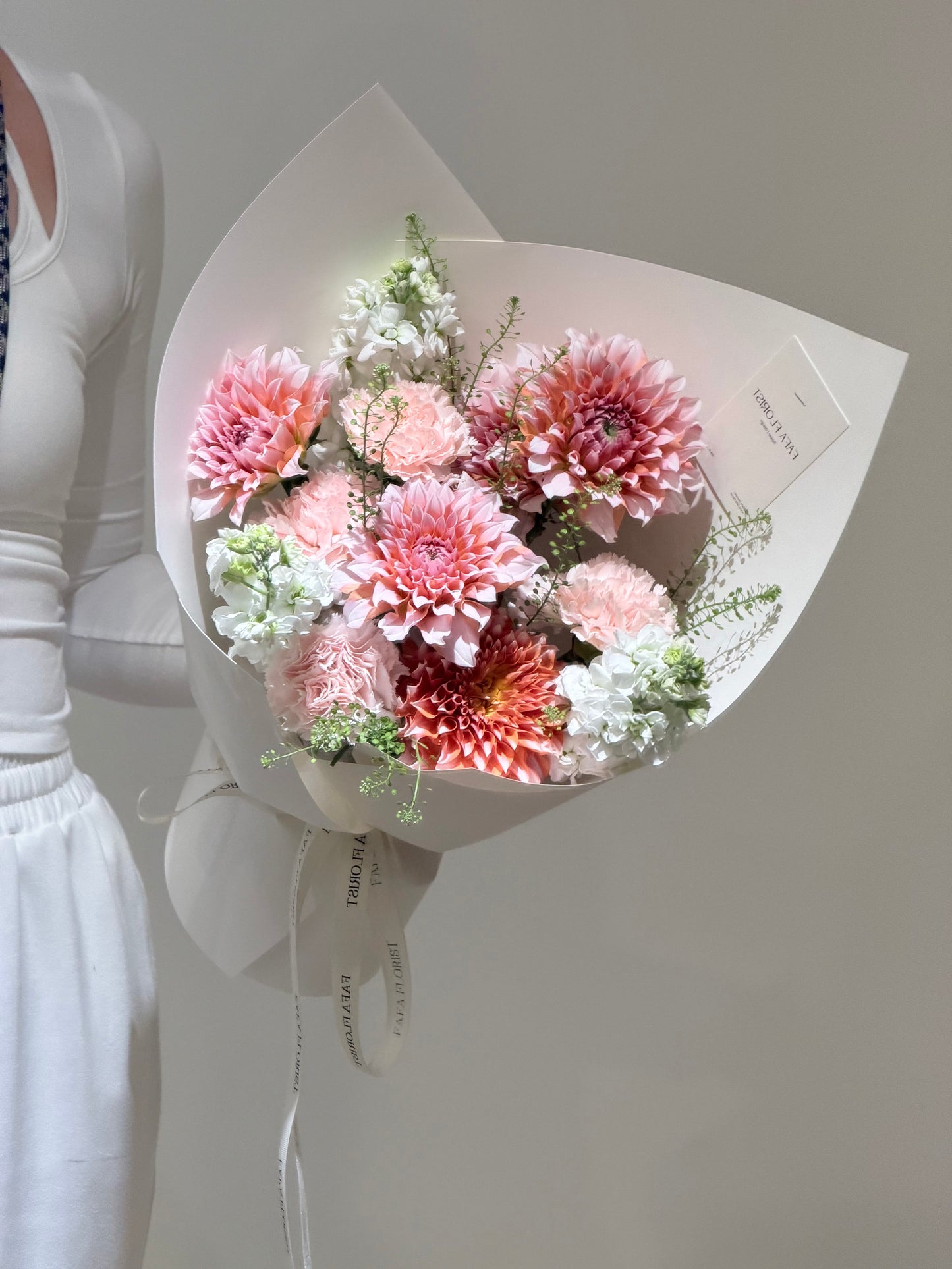 Salmon Dahlia S