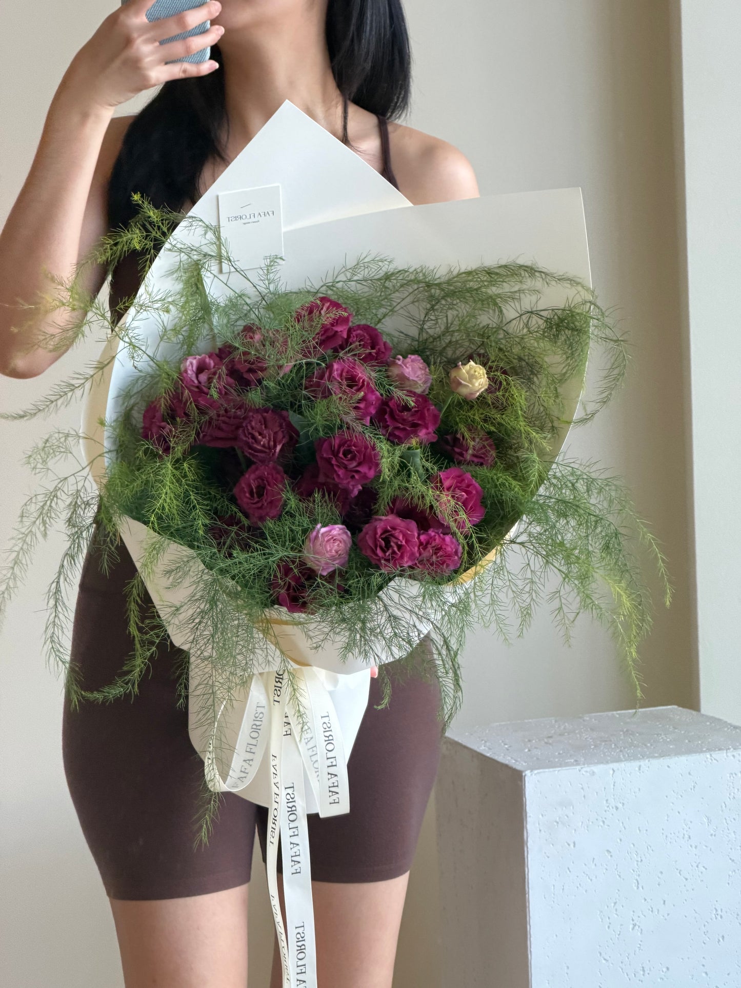 (Burgundy Eustoma M)