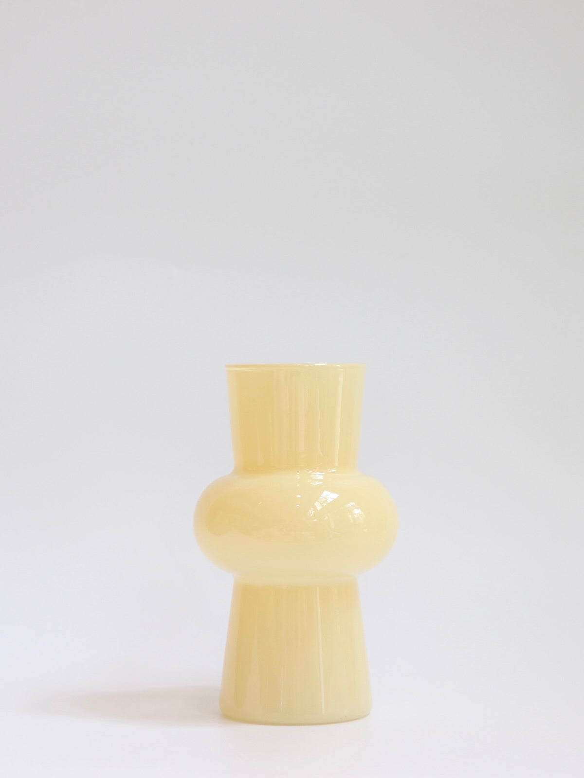 Cream Yellow Vase Vol.5