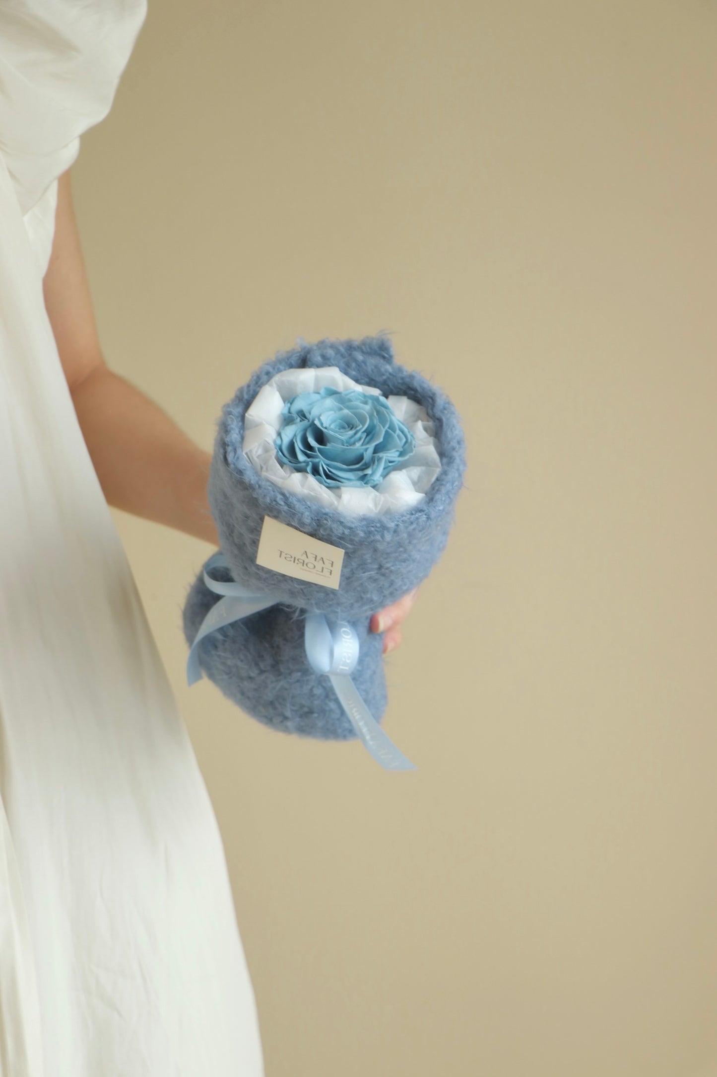 Preserved Single Sapphire Blue Rose ( Fluffy )