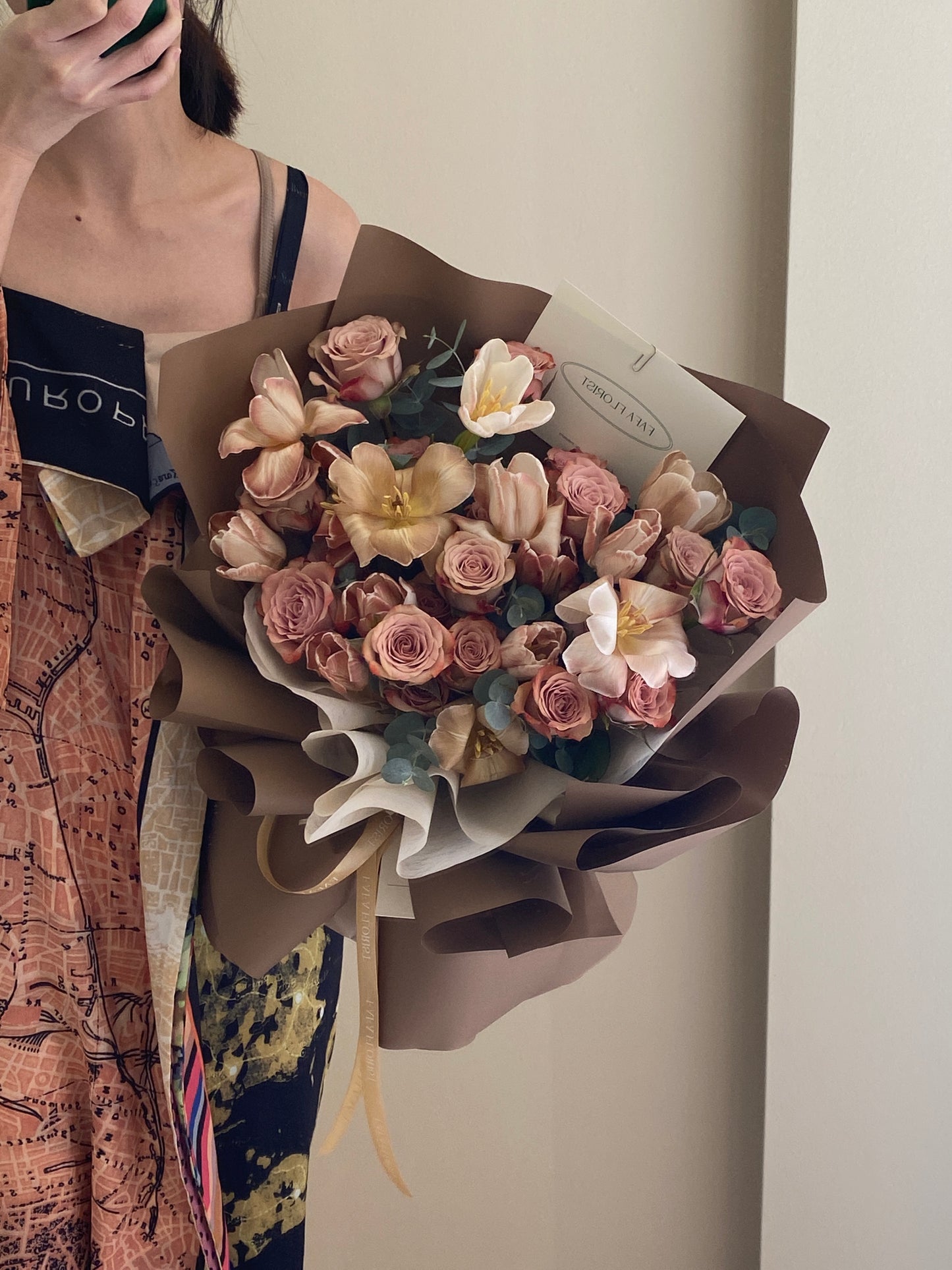 Cappuccino Rose & Tulip