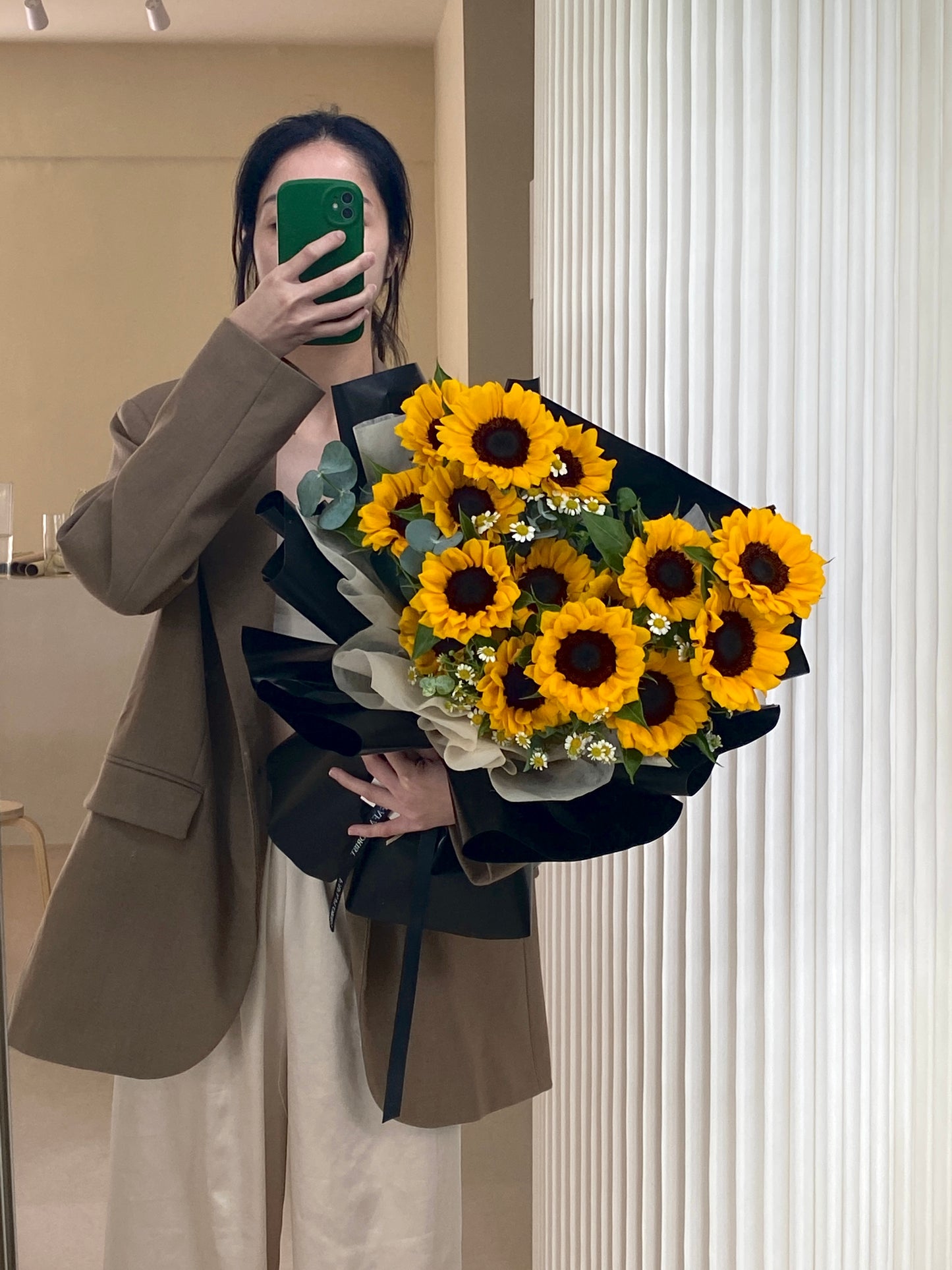 Sunflower Chamomile - Black