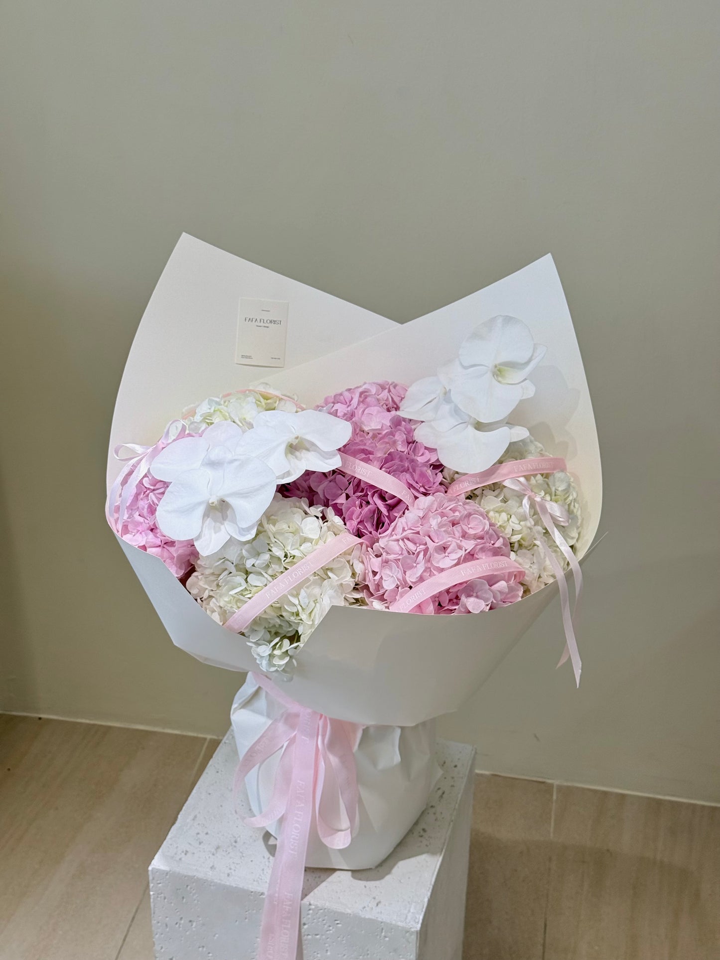Pink & Hydrangea (L)