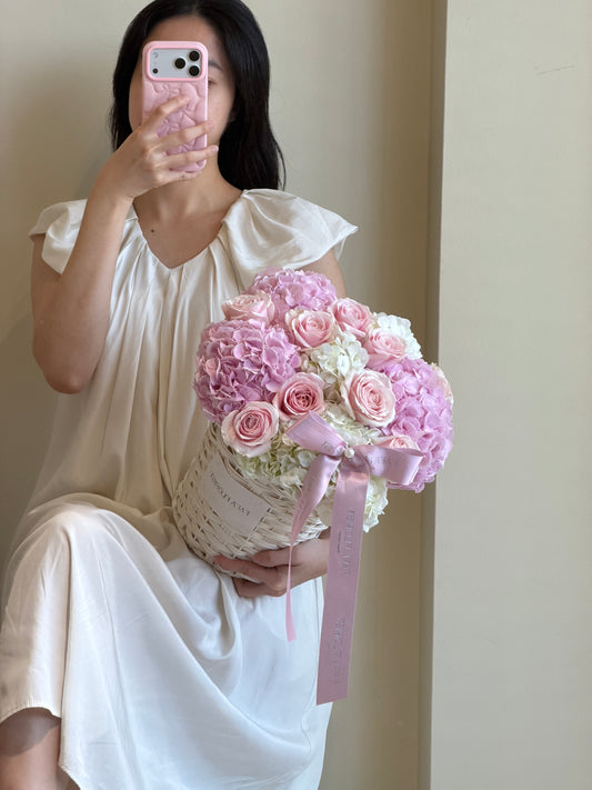Hydrangea & Roses