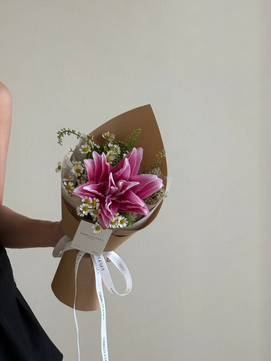 (Single Lily  )