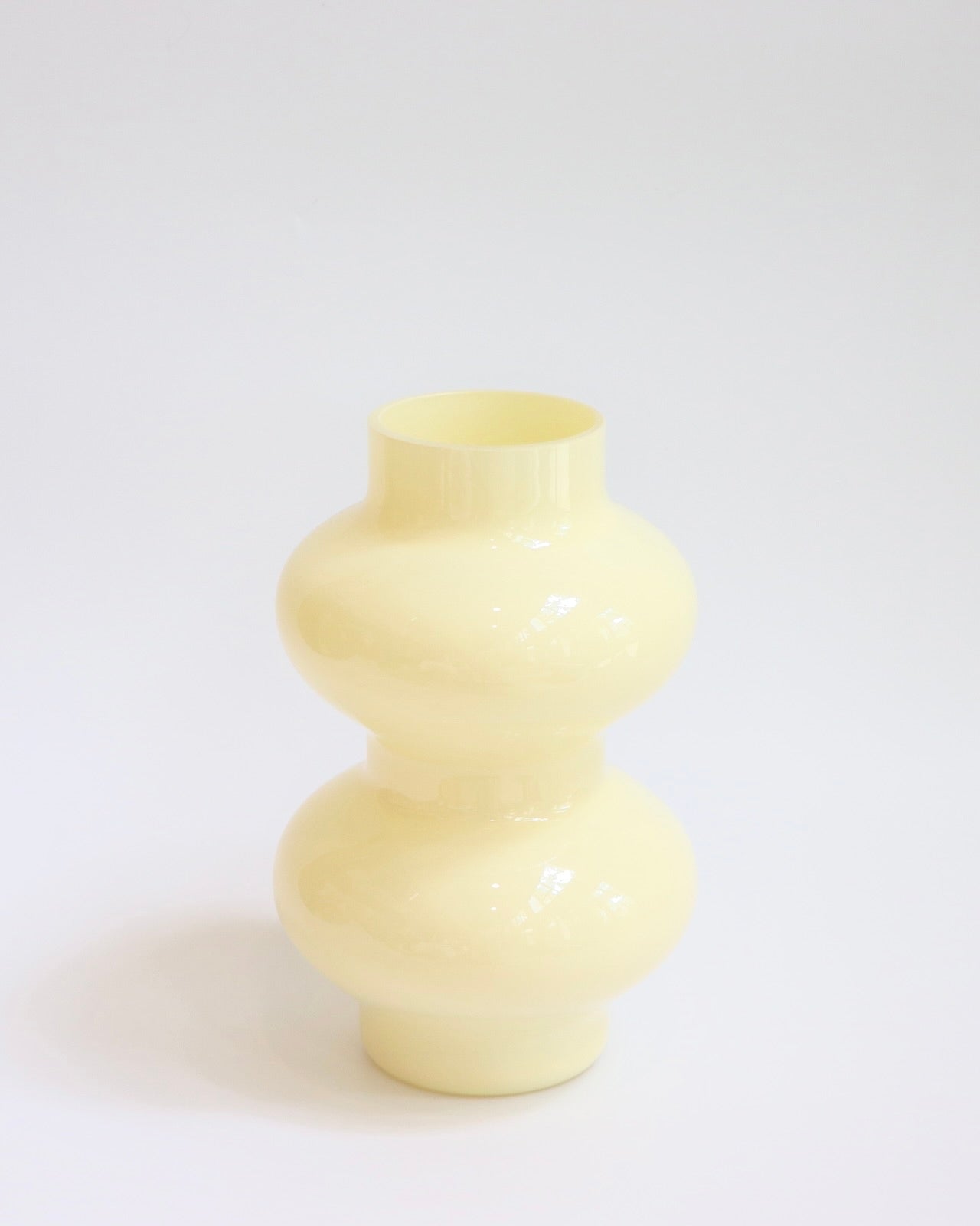 Cream Yellow Vase Vol.9
