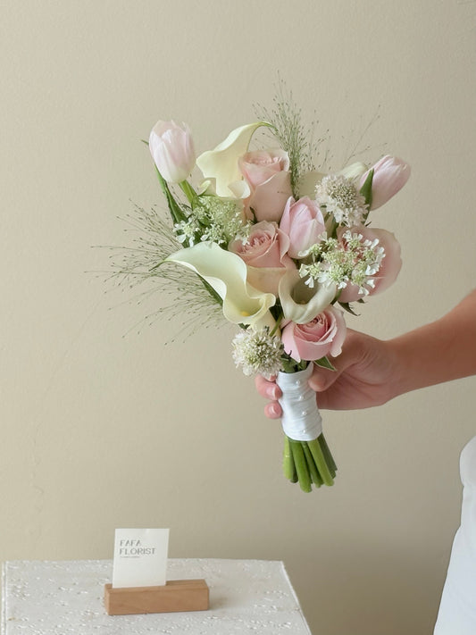 (02) Customise Bridal Bouquet