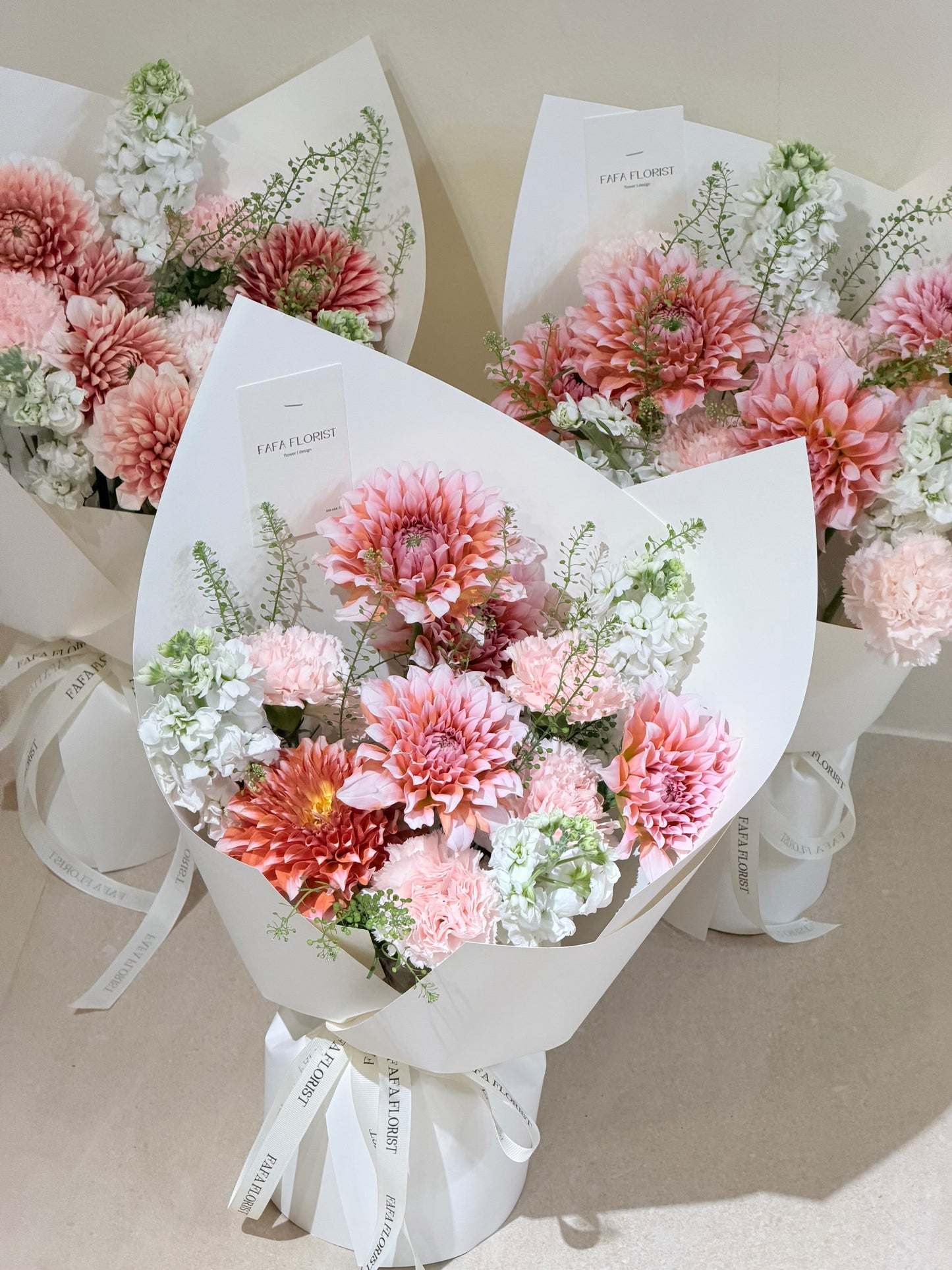 Salmon Dahlia S