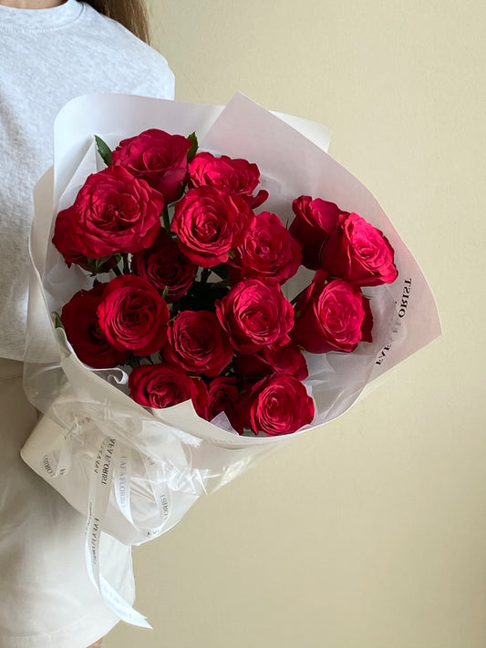 Red Rose Bouquet (White)