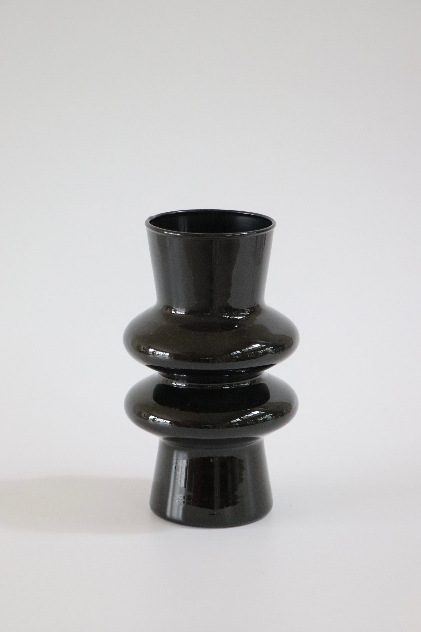 Black Vase Vol.2